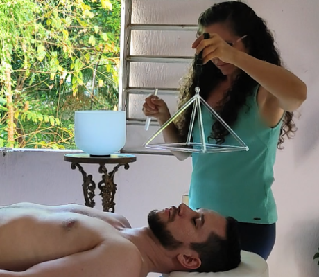 Serenidade com Massagem Champi e Banho sonoro aplicado por Adriana Almeida do Em Natural Harmonia, em Crato, Ceará